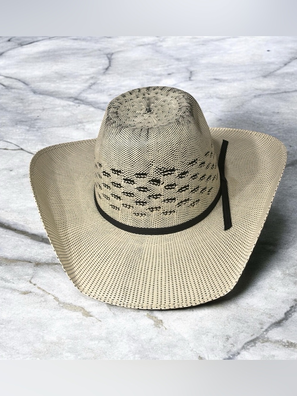 Men’s Beige Straw Cowboy Hat with Black Band